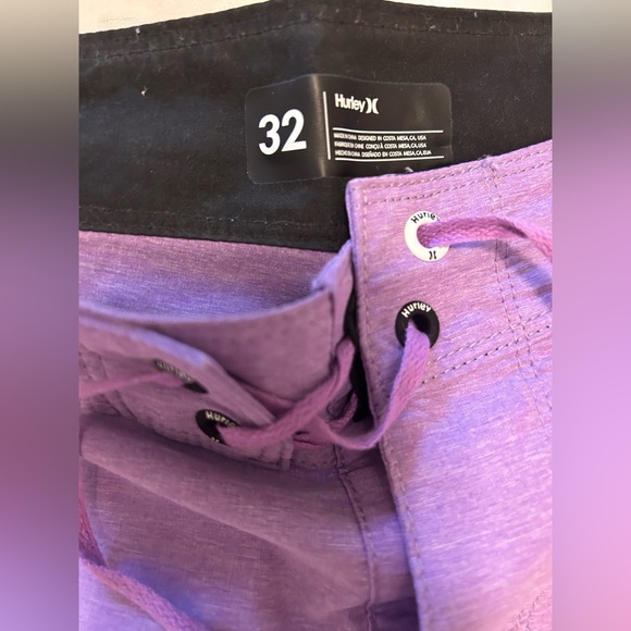 Hurley purple board shorts new size 32 - Picture 3 of 3